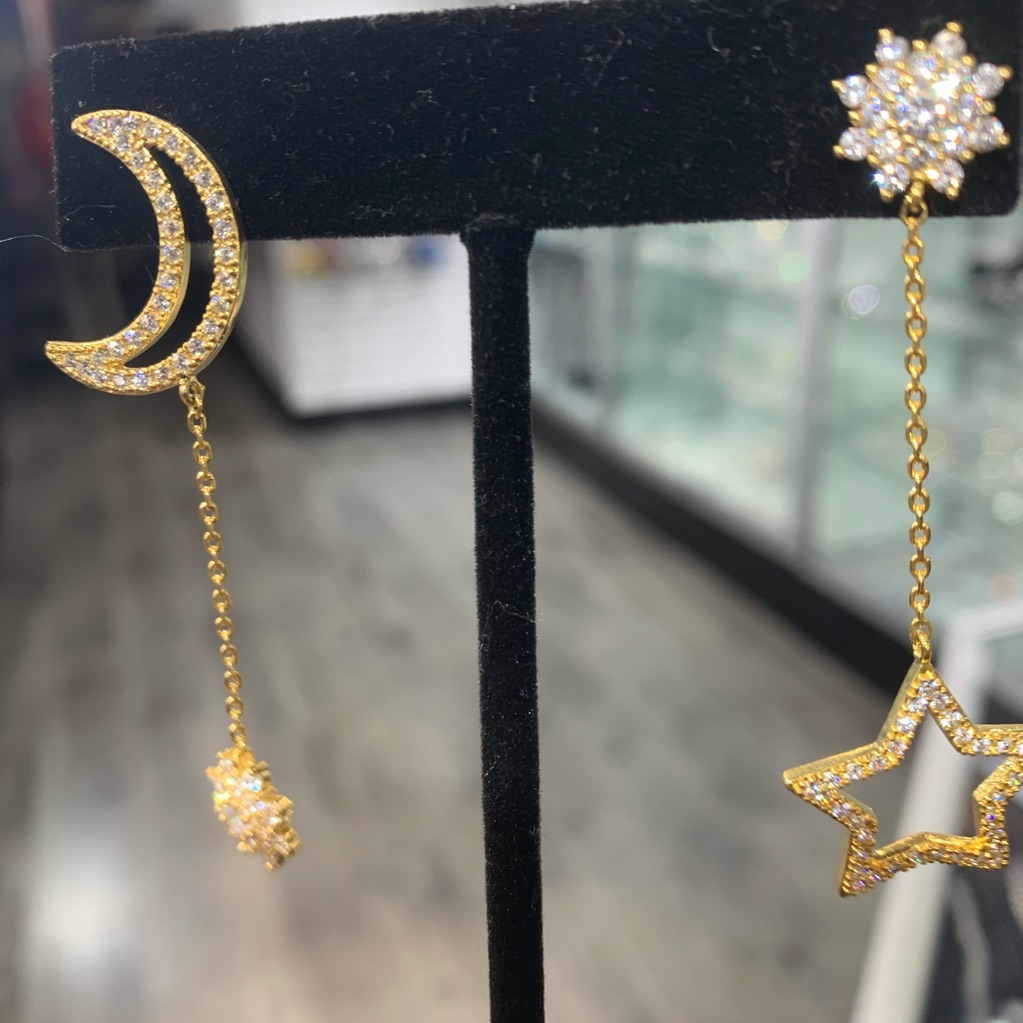 The Reach For The Stars Earrings!